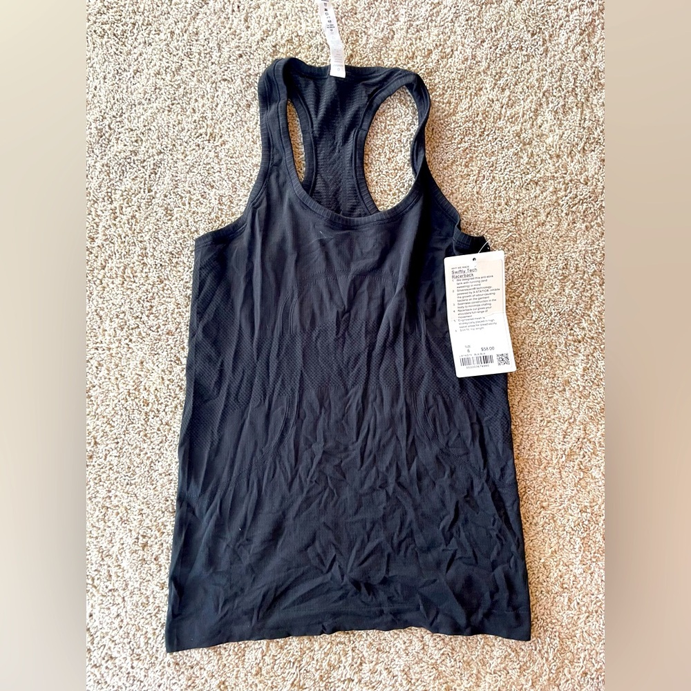 NWT lululemon swiftly tech racerback, black, size 6